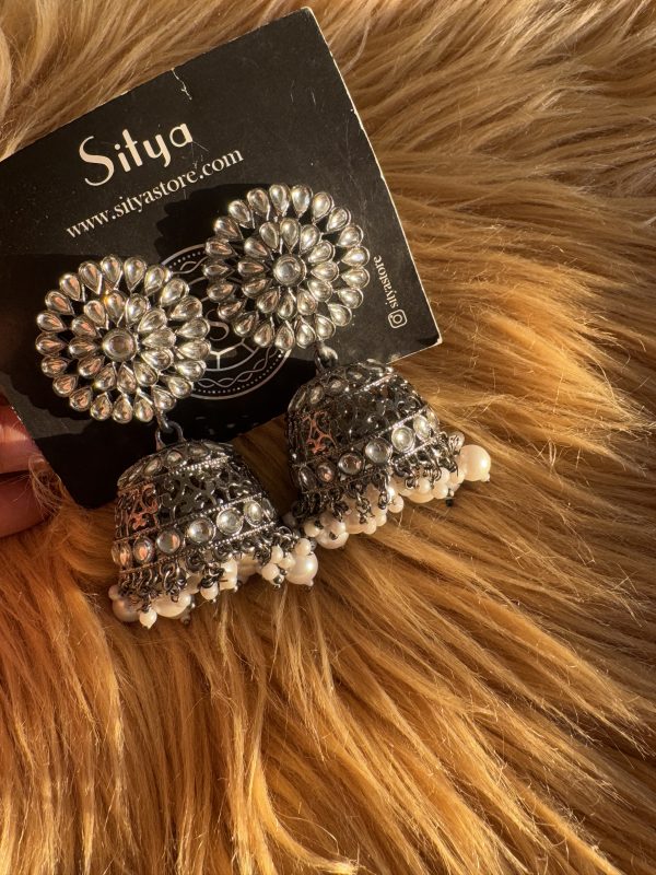 Pari Blackmetal Jhumkas