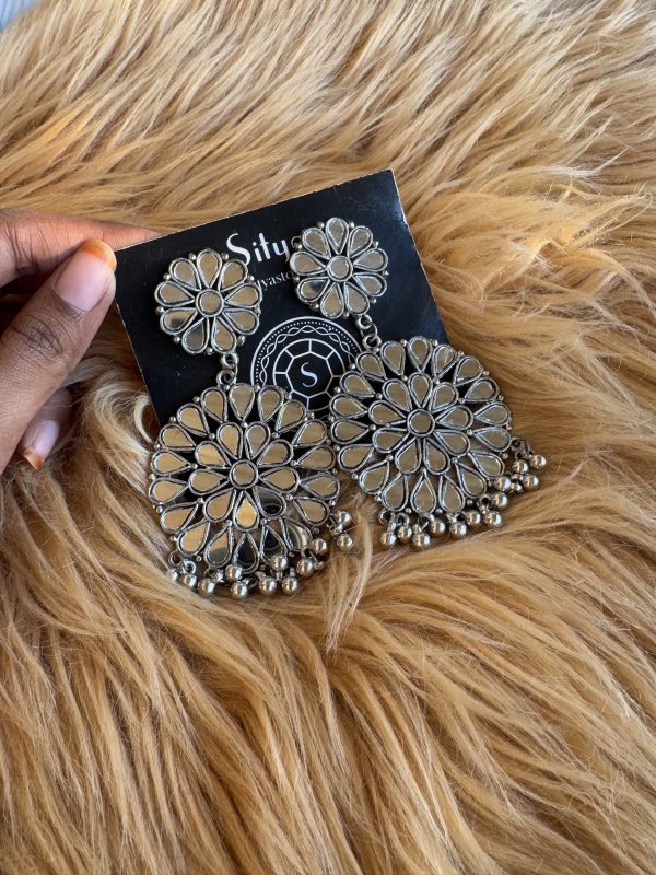 Karo Mirror Chandbalis