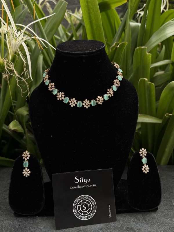 Isolde Victorian Set – Mint