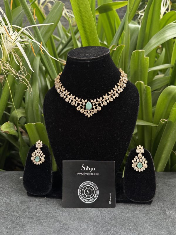 Velouria Victorian Set – Mint